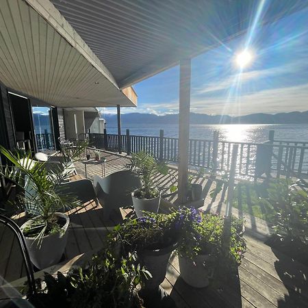 Panoramaresort In Hardangerfjorden Leilighet I Sjokanten Ved Hardangerfjorden For 7 Personer Boat , Sauna,Kajak, Sup For Rent Oystese Exterior photo