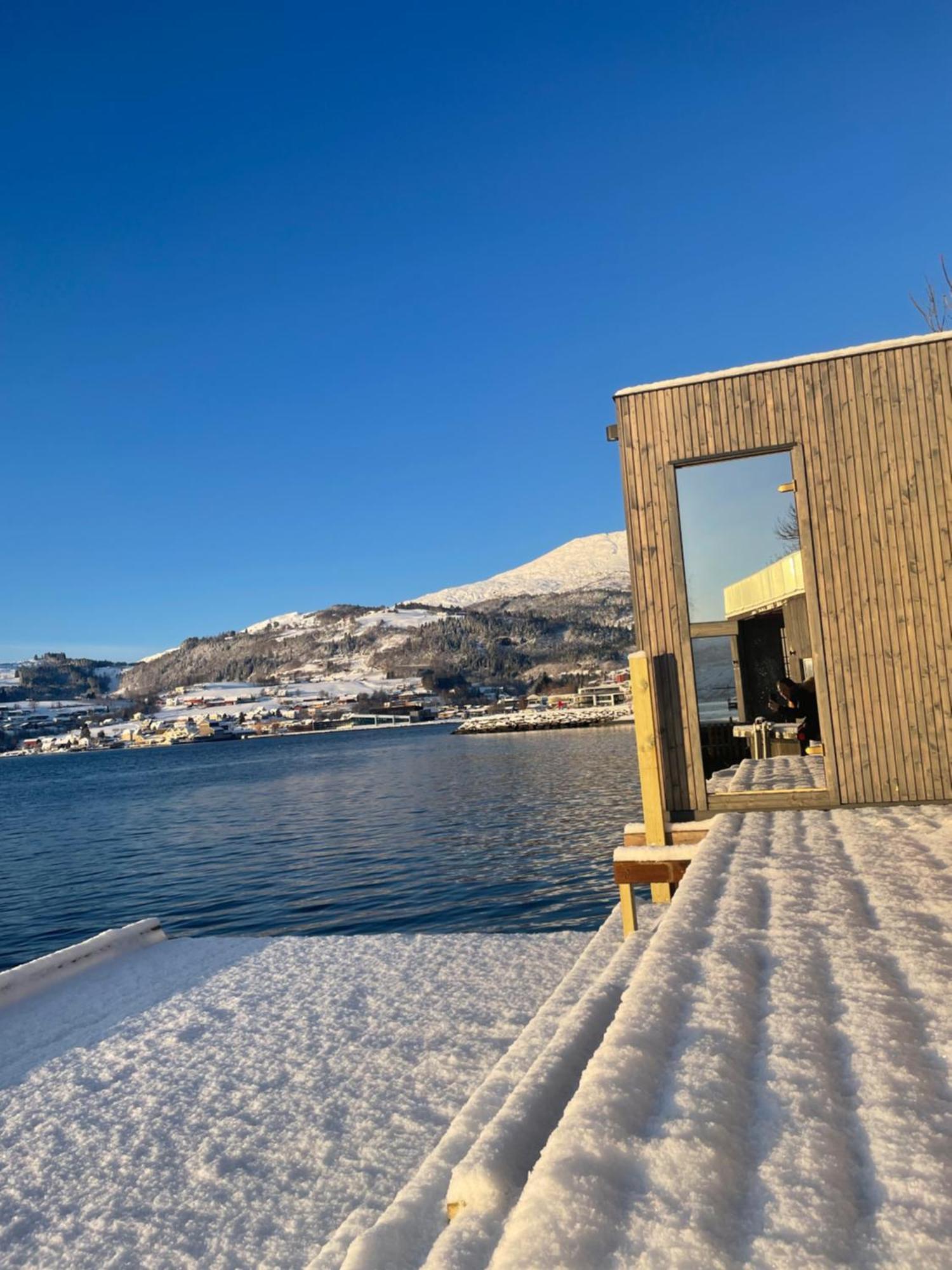 Panoramaresort In Hardangerfjorden Leilighet I Sjokanten Ved Hardangerfjorden For 7 Personer Boat , Sauna,Kajak, Sup For Rent Oystese Exterior photo